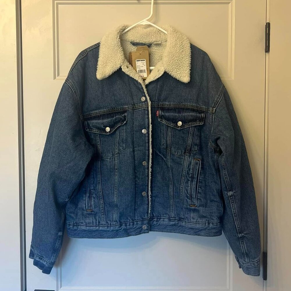 Levi's Original Sherpa Trucker Jacket -- Women's Large, NWT